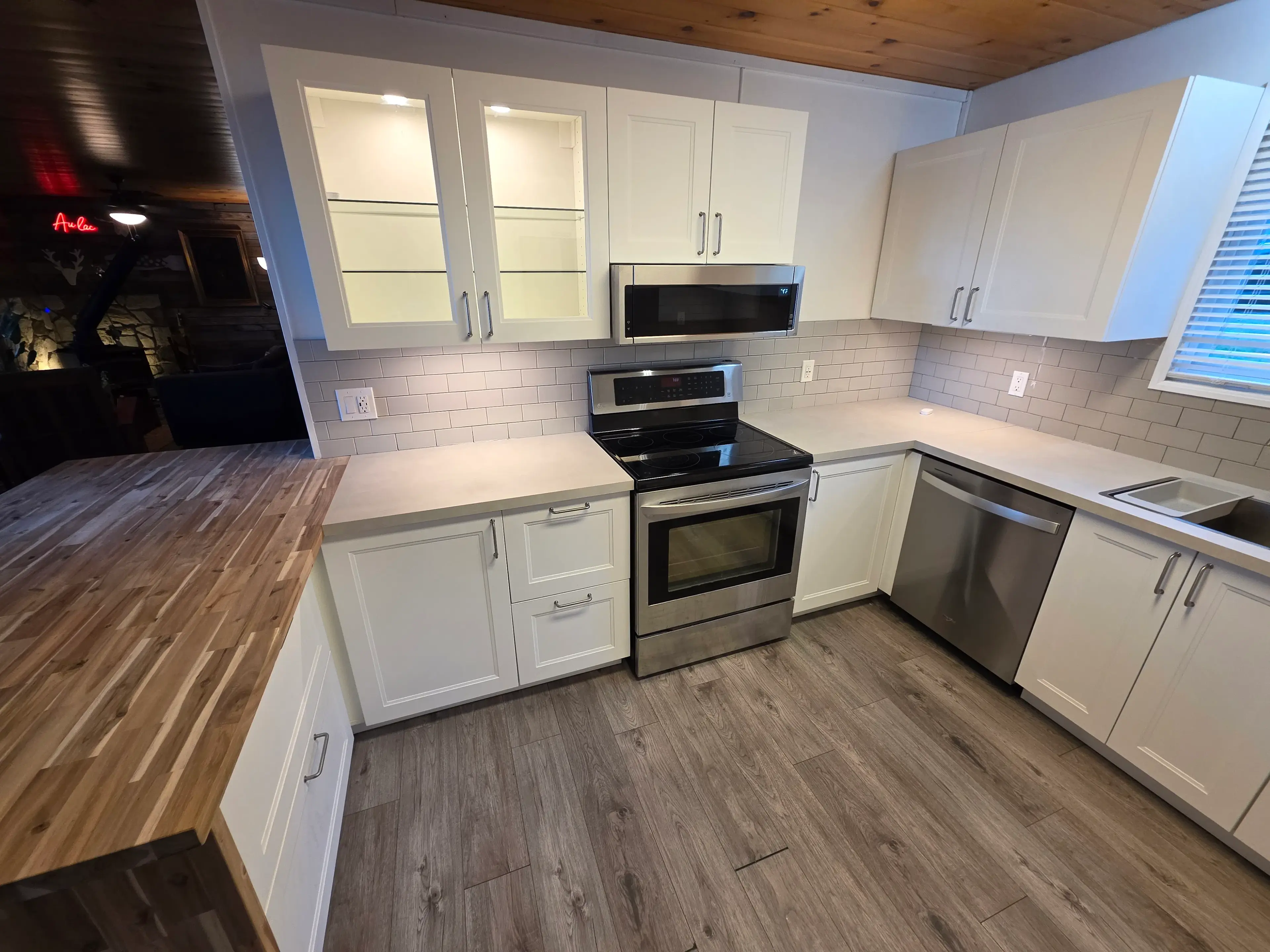 IKEA kitchen assembly with laminate countertop